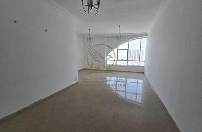 Apartment - 3 - 4 for rent in New Al Taawun Road - Al Taawun - Sharjah