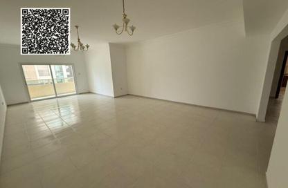 Apartment - 3 Bedrooms - 3 Bathrooms for rent in Al Taawun - Sharjah