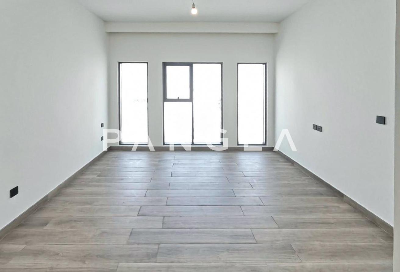 Single Row | Near Lagoon | Middle Corner Unit photo 7