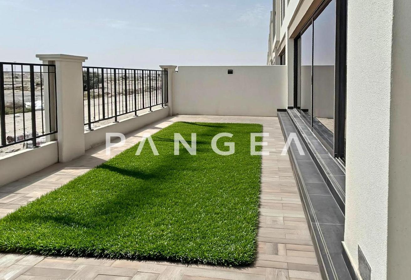Single Row | Near Lagoon | Middle Corner Unit photo 5
