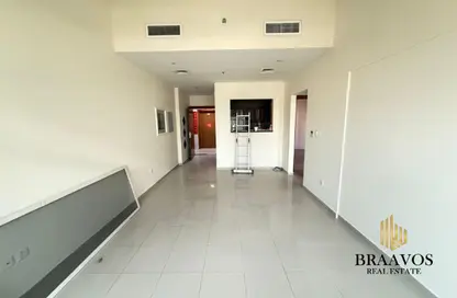 Apartment - 1 Bedroom - 2 Bathrooms for rent in La Vista Residence 2 - La Vista Residence - Dubai Silicon Oasis - Dubai