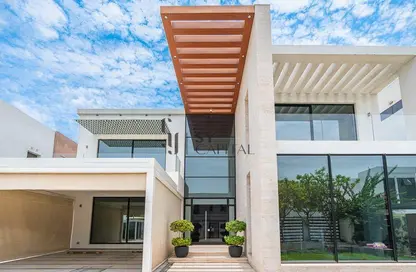 Villa - 6 Bedrooms - 7 Bathrooms for rent in District 5 - Jumeirah Park - Dubai