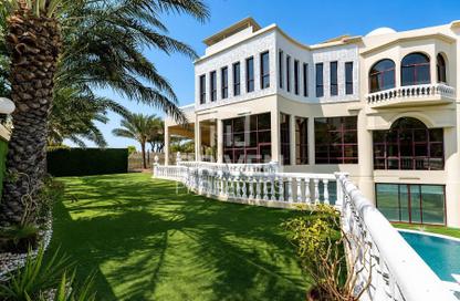 Villa - 7+ - 7+ for rent in Sector E - Emirates Hills - Dubai