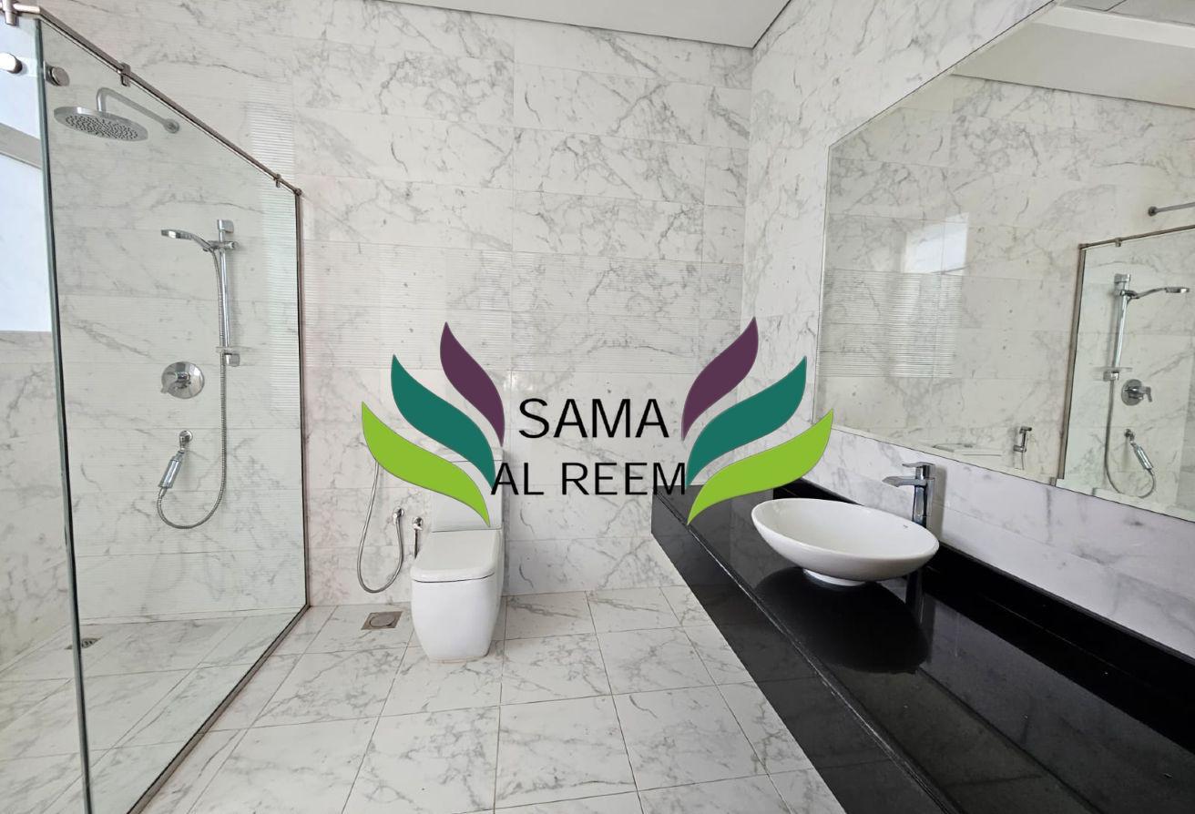 Independent | 5 Bed +Maid Villa +Driver | Garden photo 27