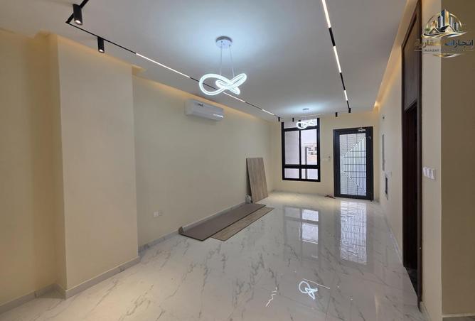 76562382 - Property Image 2