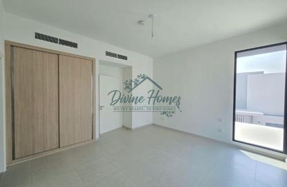 Townhouse - 4 - 5 for rent in Jebel Ali Village Townhouses - Jebel Ali Village - Jebel Ali - Dubai