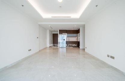 Apartment - 2 Bedrooms - 2 Bathrooms for sale in Palace Beach Residence Tower 2 - Palace Beach Residence - EMAAR Beachfront - Dubai Harbour - Dubai