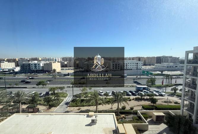 شقة غرفة وصالة في المويلح التجاري بالشارقة