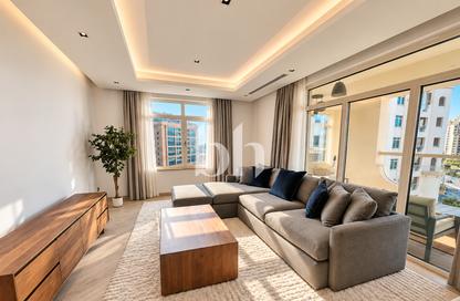 Apartment - 3 - 3 for rent in Al Anbara - Shoreline Apartments - Palm Jumeirah - Dubai