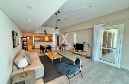 Apartment - 2 Bedrooms - 3 Bathrooms for rent in Marina Residences 1 - Marina Residences - Palm Jumeirah - Dubai