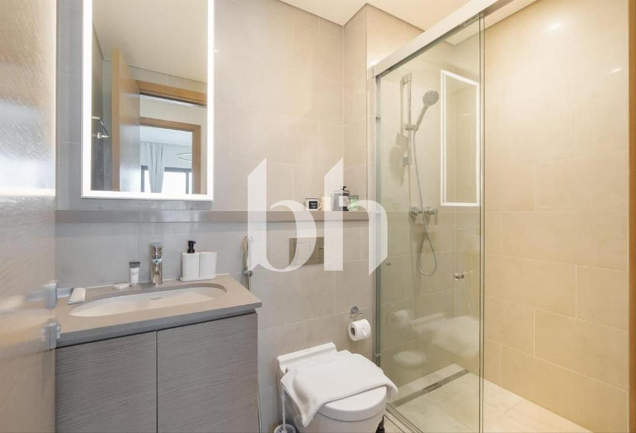 Fully Furnished | High Flr | Vacant | Maid's Room photo 15
