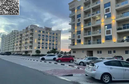 شقة - غرفة نوم - 2 حمامات للبيع في قرية الاميرة - الياسمين - عجمان