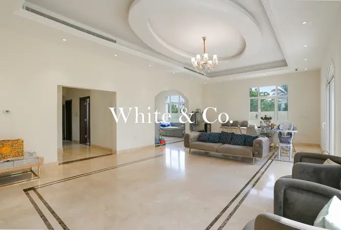 127007418 - Property Image 3