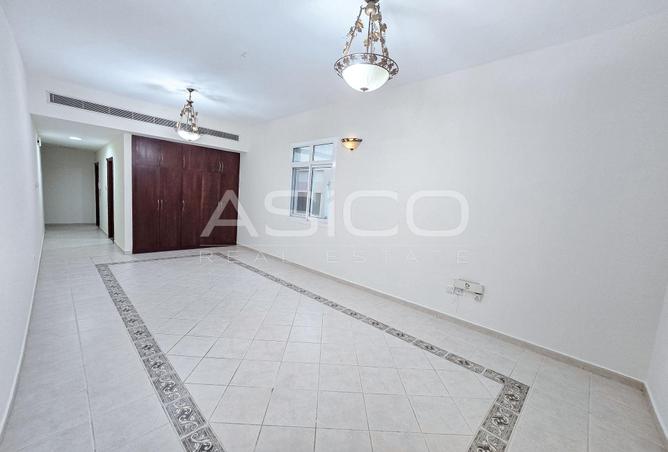 77363978 - Property Image 2