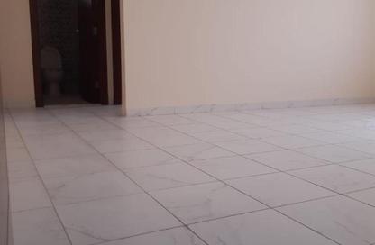 عمارة بالكامل - استوديو - 8 حمامات للبيع في الجرف الصناعية 3 - الجرف الصناعية - عجمان
