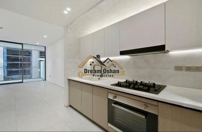 Apartment - Studio - 1 for rent in Binghatti Ivory - Dubai Healthcare City 2 - Al Jaddaf - Dubai
