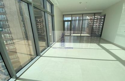 Apartment - 2 - 2 for rent in Boulevard Crescent Tower 1 - BLVD Crescent - Downtown Dubai - Dubai