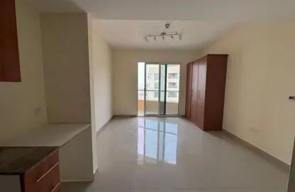 Apartment - Studio - 1 Bathroom for rent in Lakeside Tower B - Lakeside Residence - Dubai Production City (IMPZ) - Dubai
