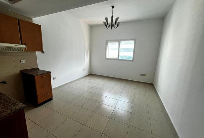 77798435 - Property Image 2