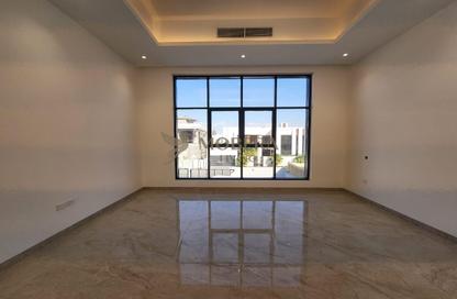 Villa - 4 Bedrooms - 5 Bathrooms for rent in Al Barsha South - Al Barsha - Dubai