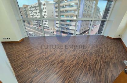 Office Space - Studio - 2 Bathrooms for rent in Golden Sands 20 - Al Mankhool - Bur Dubai - Dubai