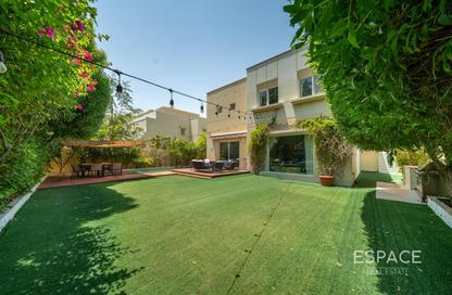 Villa - 3 Bedrooms - 2 Bathrooms for rent in Meadows 9 - Meadows - Dubai