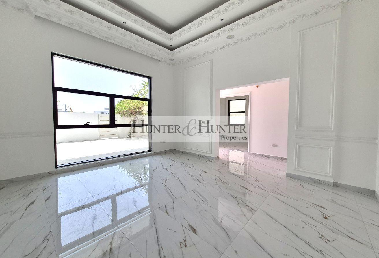BRAND NEW | TV LOUNGE | LIVING ROOM | ALL ENSUITE photo 6
