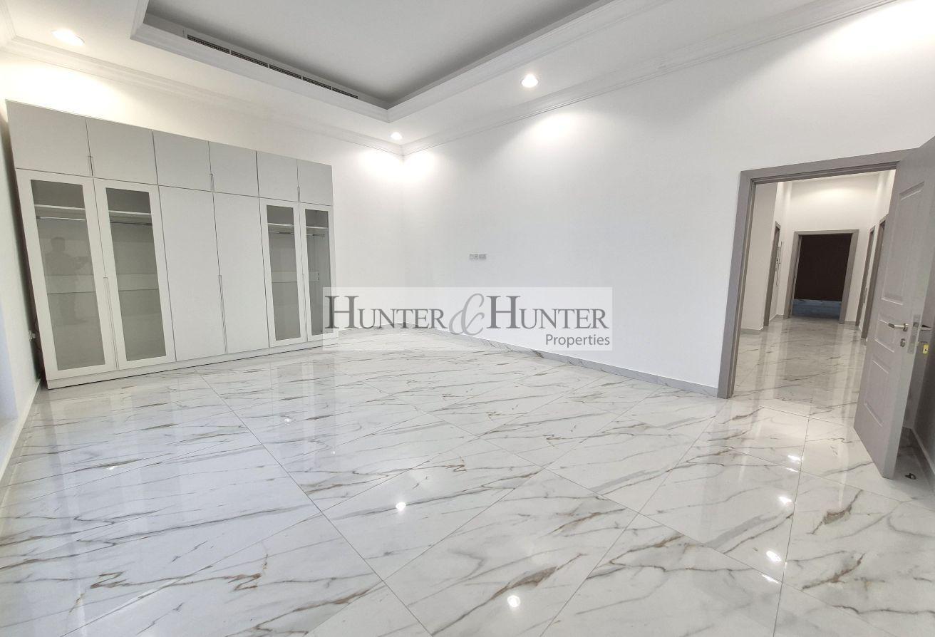 BRAND NEW | TV LOUNGE | LIVING ROOM | ALL ENSUITE photo 26