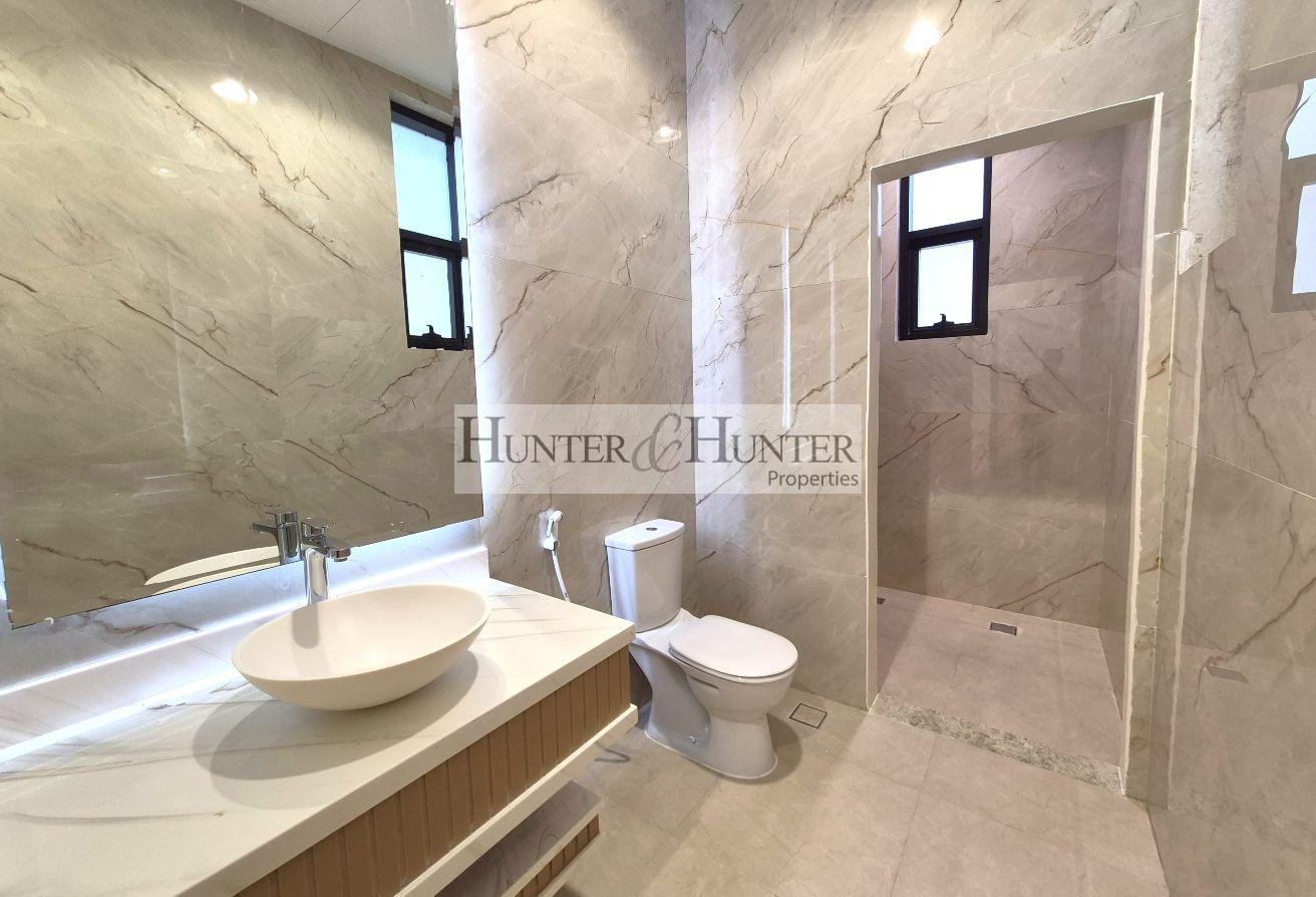 BRAND NEW | TV LOUNGE | LIVING ROOM | ALL ENSUITE photo 25