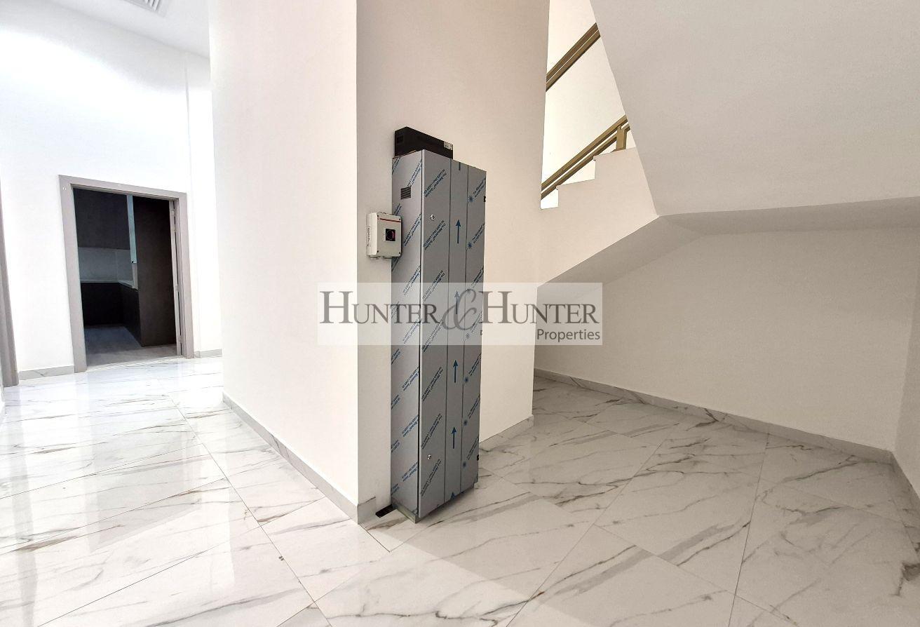 BRAND NEW | TV LOUNGE | LIVING ROOM | ALL ENSUITE photo 14