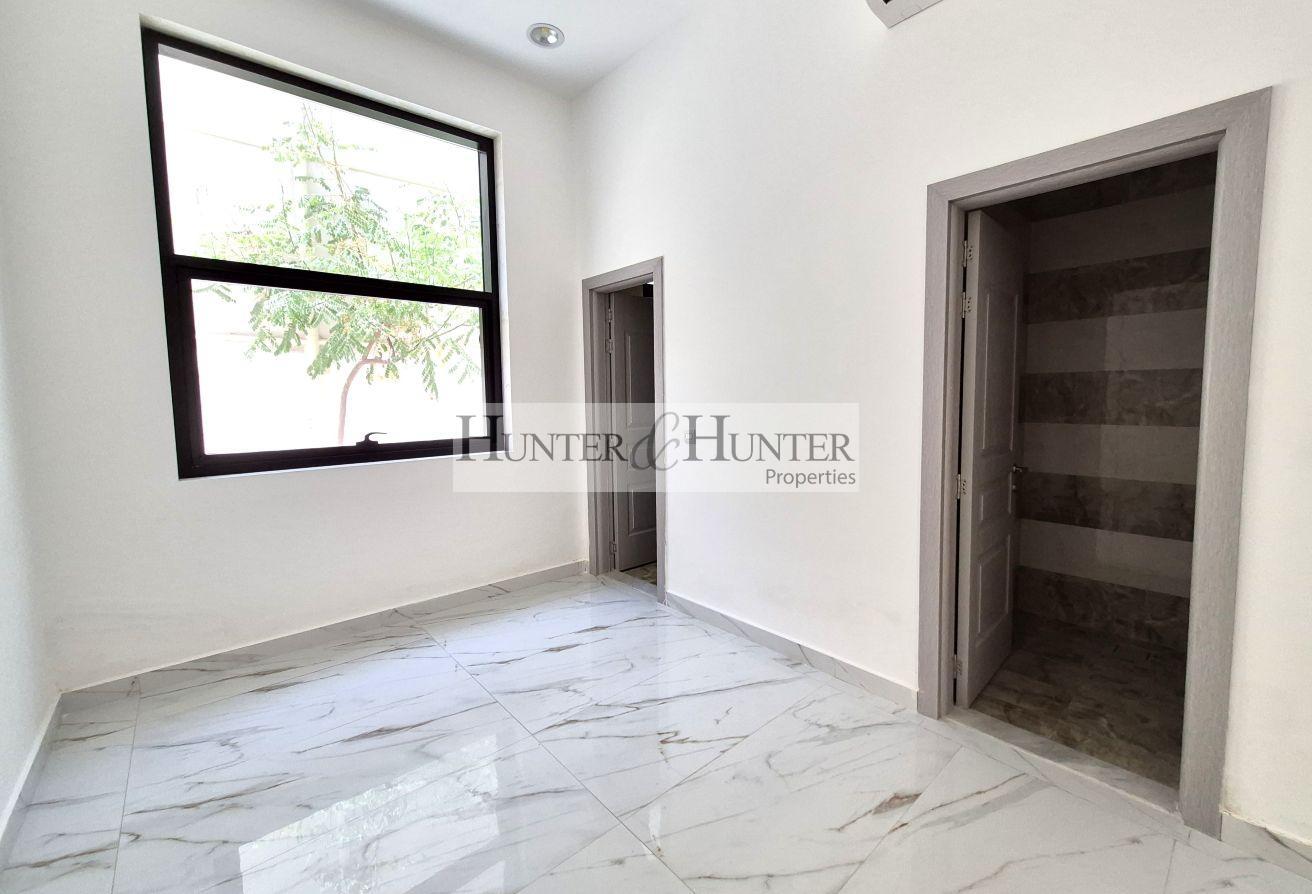 BRAND NEW | TV LOUNGE | LIVING ROOM | ALL ENSUITE photo 15