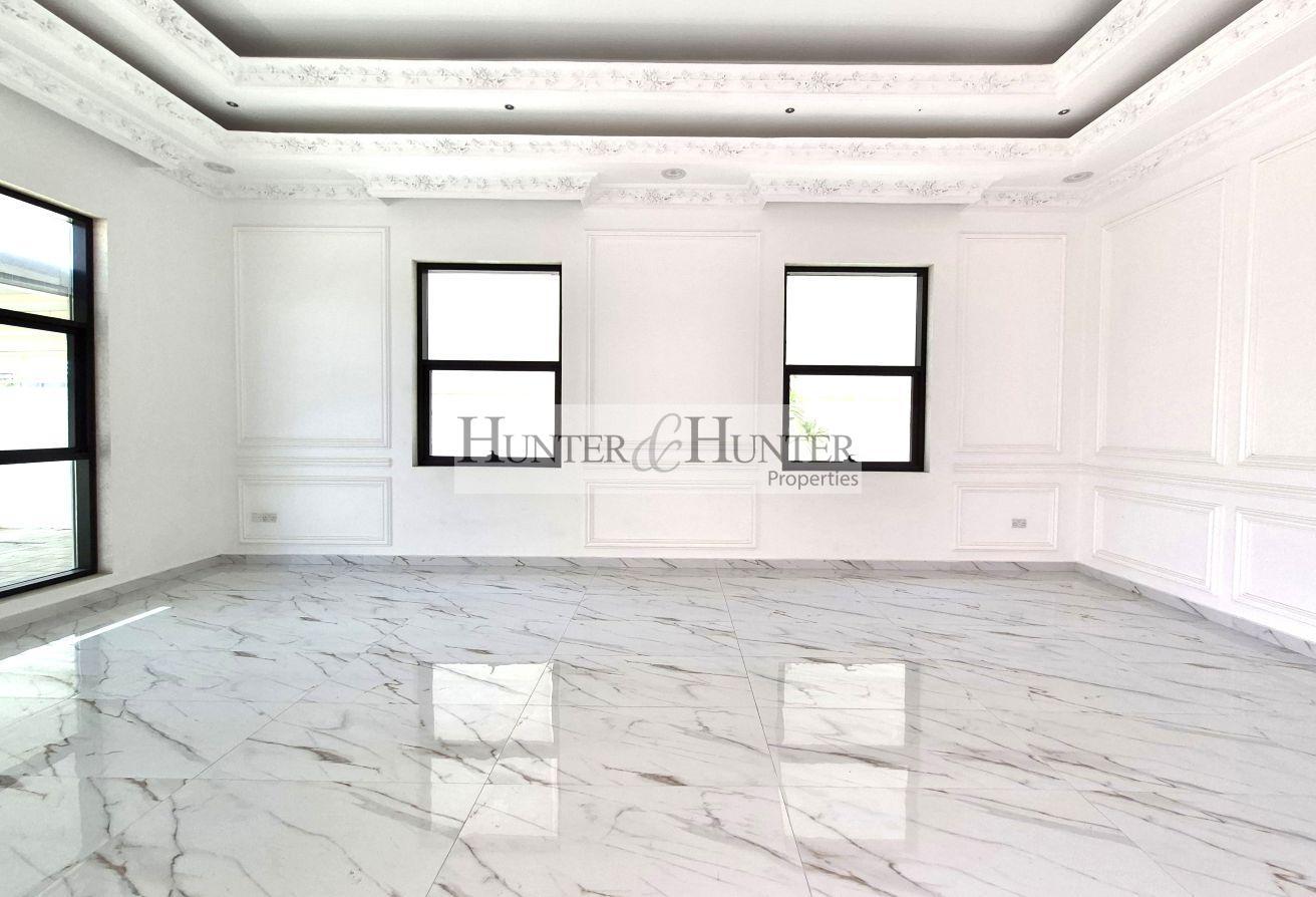 BRAND NEW | TV LOUNGE | LIVING ROOM | ALL ENSUITE photo 2