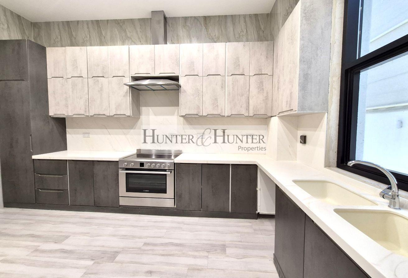 BRAND NEW | TV LOUNGE | LIVING ROOM | ALL ENSUITE photo 12