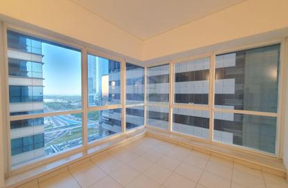 Apartment - 2 Bedrooms - 3 Bathrooms for rent in Latifa Tower - Sheikh Zayed Road - Dubai