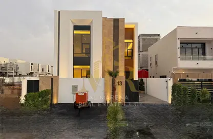 فيلا - 4 غرف نوم - 6 حمامات للبيع في الحليو 2 - الحليو - عجمان