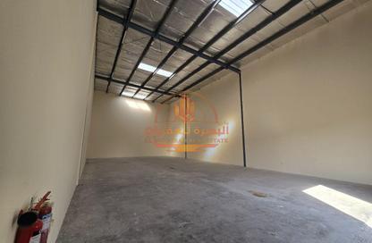 Warehouse - Studio for rent in Industrial Area 11 - Sharjah Industrial Area - Sharjah