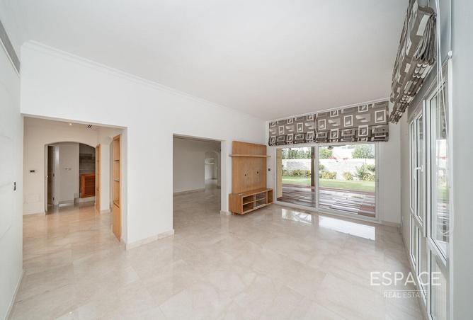 70279031 - صورة العقار 3