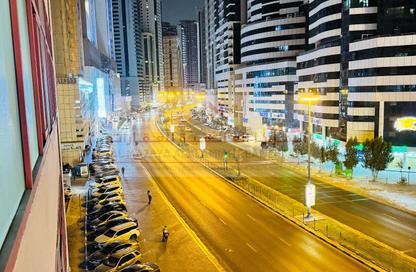 شقة - 2 - 3 للايجار في الممزر بلازا - شارع التعاون - التعاون - الشارقة