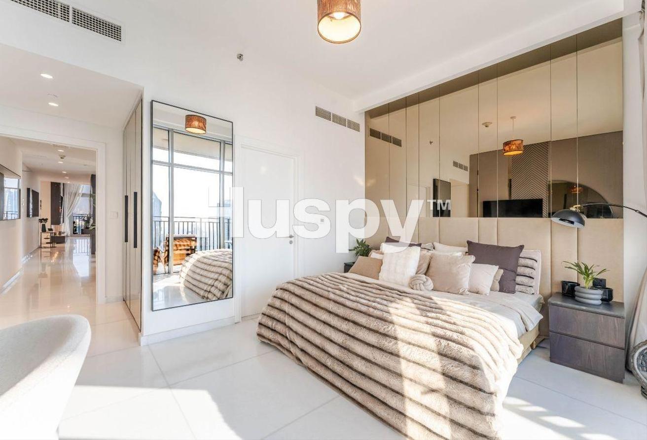 Maids Room | Vacant | Burj Khalifa View photo 12