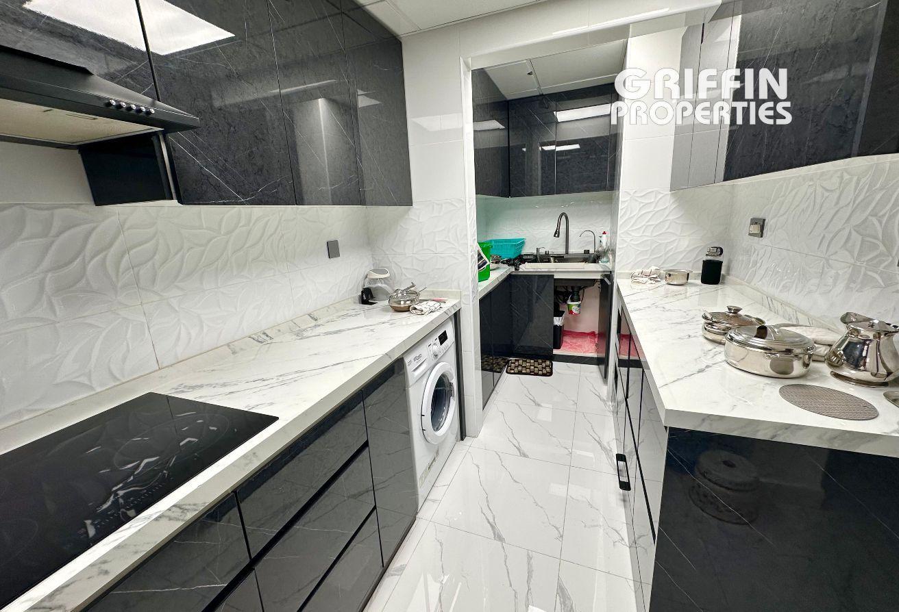 Furnished | Upgraded | 1BHK | JLT | Ready photo 13
