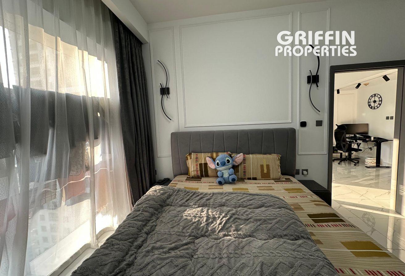 Furnished | Upgraded | 1BHK | JLT | Ready photo 9