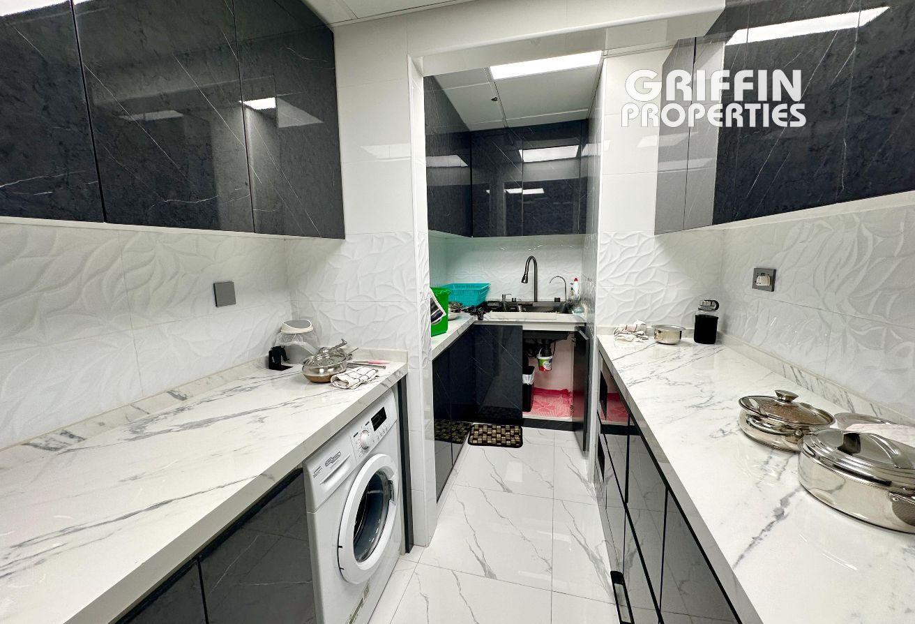 Furnished | Upgraded | 1BHK | JLT | Ready photo 15