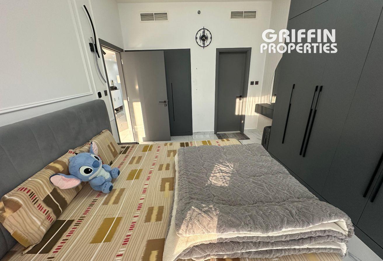 Furnished | Upgraded | 1BHK | JLT | Ready photo 10