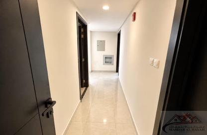 Apartment - 1 Bedroom - 2 Bathrooms for rent in Muwaileh 29 Building - Muwaileh - Sharjah