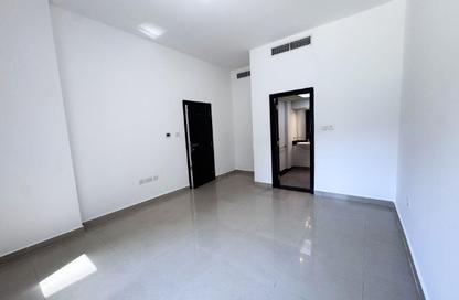 Apartment - 1 Bedroom - 1 Bathroom for rent in Tower 42 - Al Reef Downtown - Al Reef - Abu Dhabi