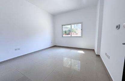 Apartment - 1 Bedroom - 1 Bathroom for rent in Tower 42 - Al Reef Downtown - Al Reef - Abu Dhabi