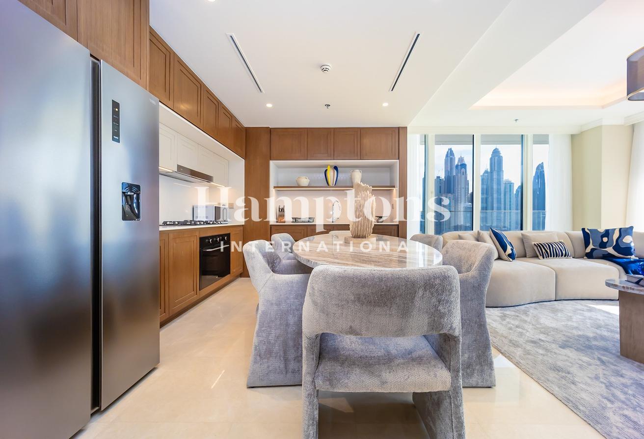 Fully Upgraded- Furnished | Dual Views | Bright photo 5