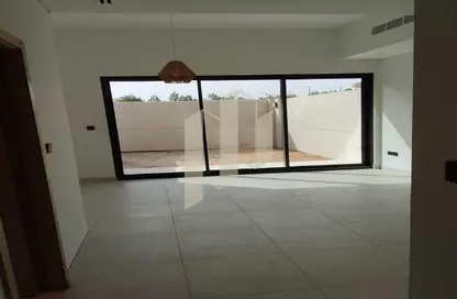 Townhouse - 3 Bedrooms - 4 Bathrooms for sale in Aldhay at Bloom Gardens - Bloom Gardens - Al Salam Street - Abu Dhabi