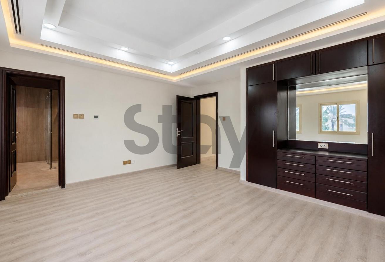 Fully Upgraded | Private Pool | Lake View | E1 photo 4