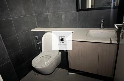 Apartment - 2 Bedrooms - 3 Bathrooms for rent in The Boulevard 1 - Aljada - Sharjah
